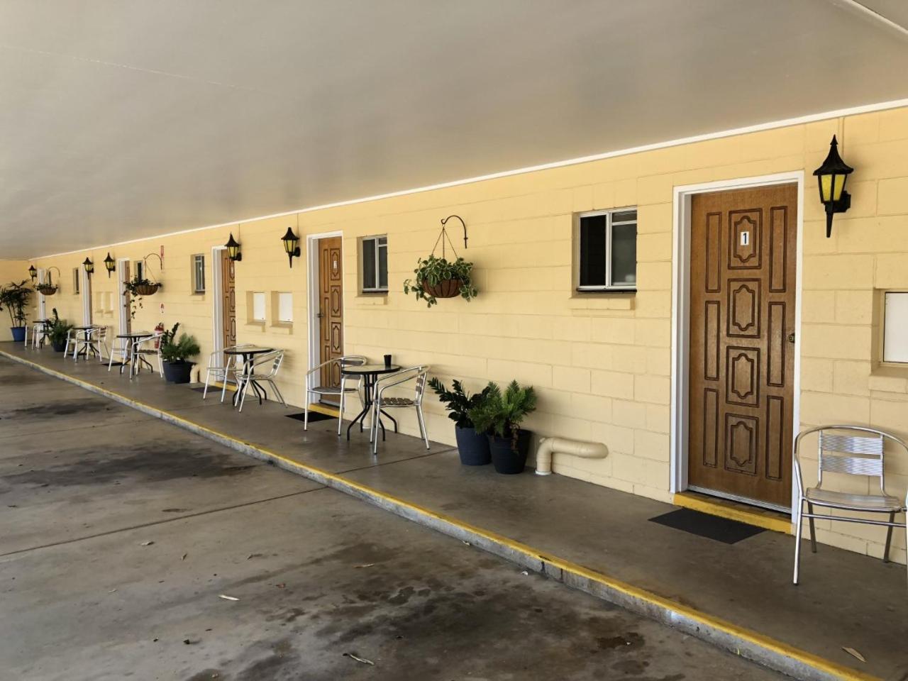 Bororen Hotel Motel Dış mekan fotoğraf